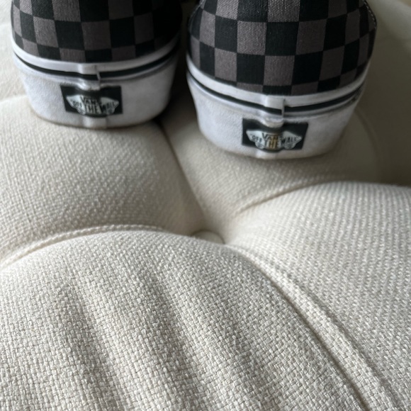 Men’s Vans - Picture 2 of 5